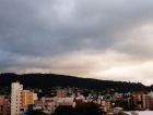 Frente fria chega à região hoje
