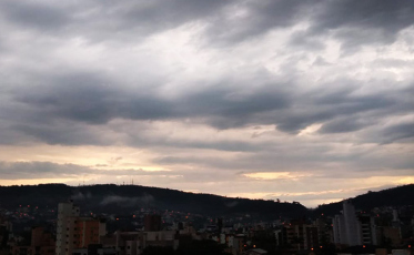 Terça-feira com chuva na região