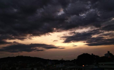 Semana começa com frio na região