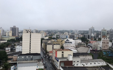 Tempo será nublado ao longo desta segunda-feira