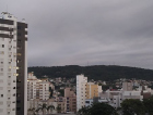Terça-feira nublada e sem chuva