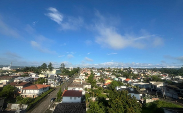 Fevereiro começa com forte calor e promete ter pouca chuva (ÁUDIO)