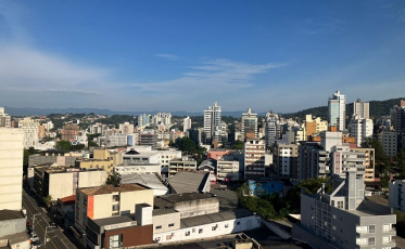 Márcio Sônego: segunda-feira começa com tempo bom, mas chuva aparece no período da tarde (ÁUDIO)