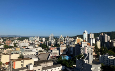Fim de semana com pouca chuva e muito calor (ÁUDIO)