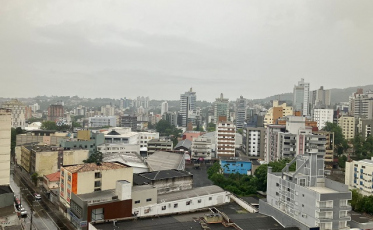 Sexta-feira será marcada pela chuva em toda a região (ÁUDIO)
