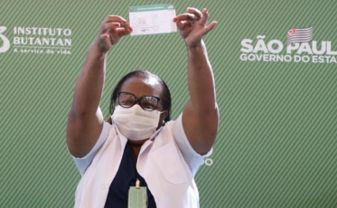 Exclusivo: Som Maior entrevista primeira vacinada contra Covid-19 no Brasil 