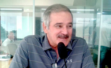 “Prefeito não deve ficar sentado na cadeira, tem que buscar investimentos”