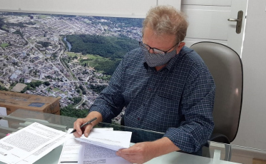 Prefeitura de Siderópolis reúne proprietários de bares para alinhar regras