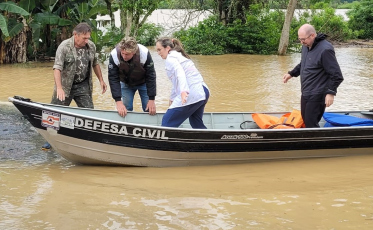 Desabrigados em SC: “é um trabalho da busca de autonomia e dignidade das famílias”, diz secretária de Assistência Social de SC