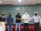 Núcleo de Meio Ambiente da Acic entrega Selo de Sustentabilidade Ambiental