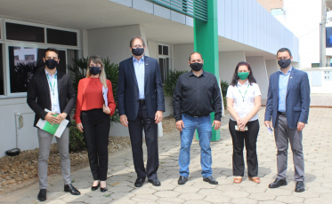 Presidente da FIESC faz visitas no sul do estado