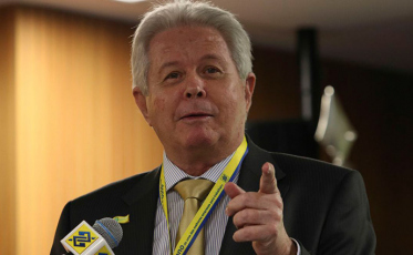 Presidente do BB nega reduzir crédito ou fechar agências de imediato