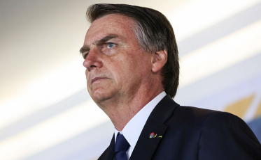 Bolsonaro defende mudanças na legislação para combater a violência