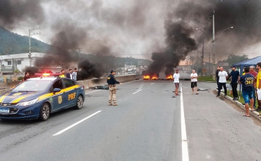Não há mais bloqueios em rodovias federais de SC