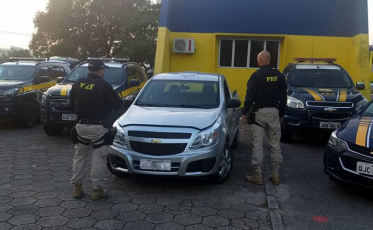 Homem furta dois carros e diz que cometeu os crimes por ouvir “vozes interiores”