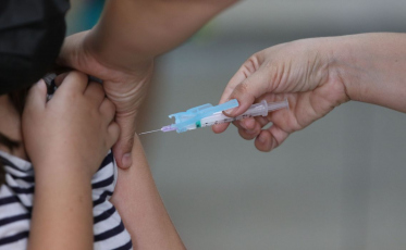Idade para vacinação contra o HPV e Meningite ACWY é ampliada