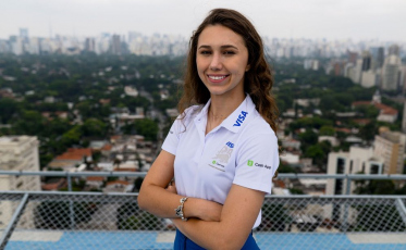Criciumense Rafaela Ferreira é confirmada na F1 Academy em 2025
