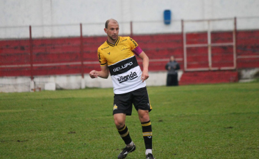 Renan Bressan sai do Criciúma para atuar no Vila Nova