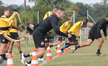Após a vitória, jogadores do Tigre se reapresentaram neste domingo