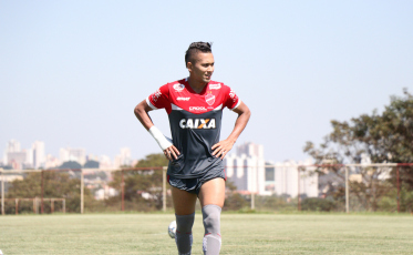 Atacante Reis pode estar a caminho do Tigre