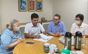 Prefeitura repassa R$ 250 mil para o Hospital São José