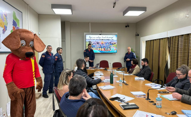 Projeto Golfinho nas escolas é apresentado para secretários de Educação da Região Carbonífera