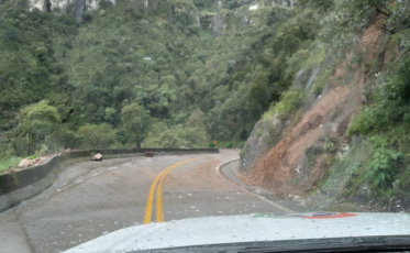Tráfego na Serra do Rio do Rastro está interrompido