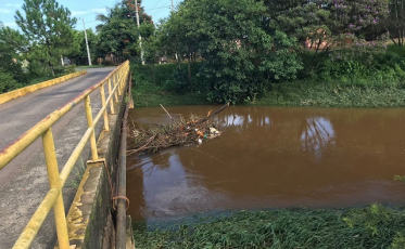 ((Áudio)) Mais de três mil pneus foram retirados do Rio Sangão