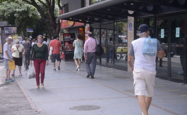 Confiança do empresário do comércio cai em fevereiro