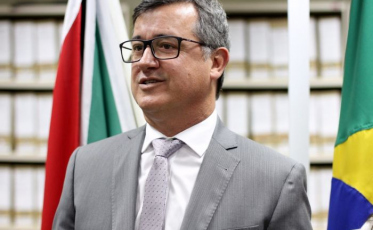 Parlatório recebe Ricardo Fabris nesta segunda-feira (VÍDEO)	