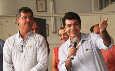 “Tenho um vice que me ajuda a governar muito bem”, diz Salvaro sobre Fabris