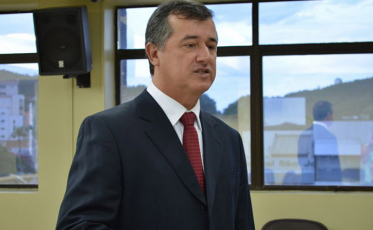 Ricardo Fabris assume a Prefeitura de Criciúma