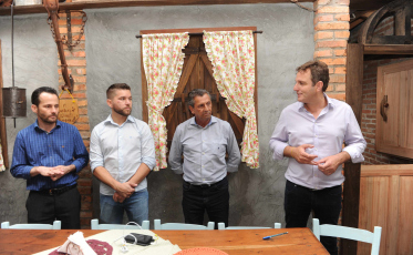 Ricardo Guidi e Julio Garcia entregam R$ 88 milhões na Amrec