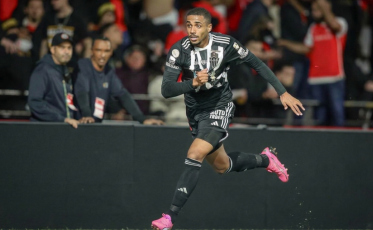 Destino? Novo zagueiro do Criciúma marcou único gol da carreira no Heriberto Hülse