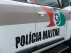 Colisão entre motocicleta e van escolar deixa homem ferido no bairro Morro Estêvão, em Criciúma