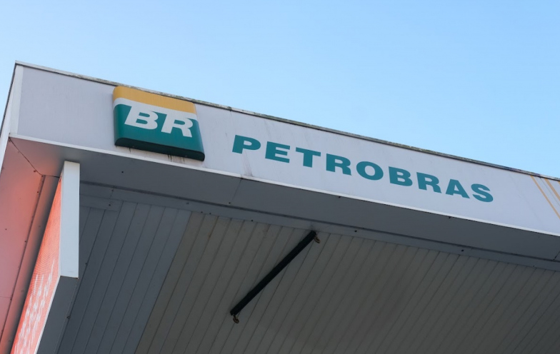 Petrobras adere a subvenção de R$ 1 por litro de diesel para compensar aumento de preço