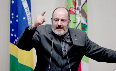 “Antes que a minha mãe chore, que chore a do vagabundo”