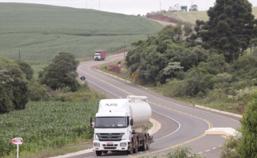 Governo entrega mais 7 km restaurados na BR-470 de SC