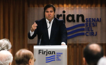 Maia espera aprovar reforma administrativa no primeiro semestre