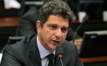 Senador petista compartilha com diretório municipal bastidores da CPI da Covid