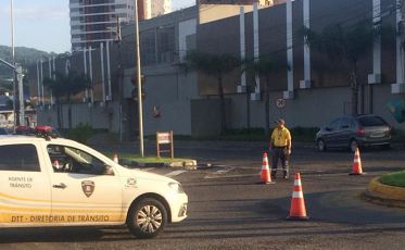 Movimento tranquilo na rótula da Gabriel Zanette