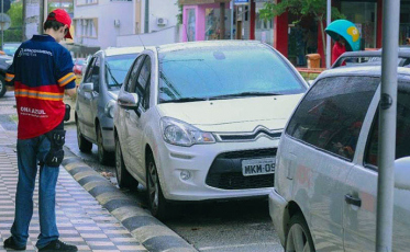 Rotativo: prefeito de Içara suspende multa de R$ 18