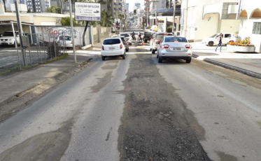 Rua Hercílio Luz passará por fresagem antes da pavimentação