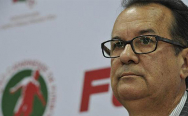 “O que afasta o público é o próprio time”