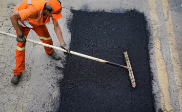  Prefeitos da Amesc comemoram assinatura do convênio para o Projeto Recuperar