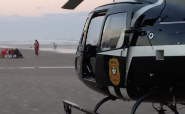 Balneário Gaivota: homem se afoga em praia e é levado ao hospital