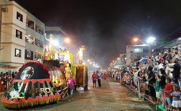 História da cerveja é contada no Carnaval do Balneário Arroio do Silva