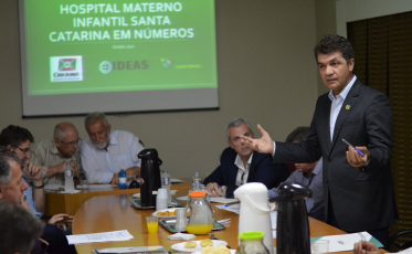 “Salvaro está colocando pressão, dizendo que o Hospital SC será fechado para outros municípios”