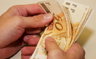 Economia deve receber R$ 211 milhões com o 13°, diz especialista