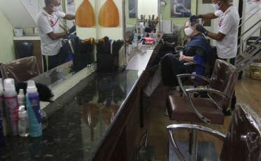 Crise no setor de beleza força salões a se reinventarem